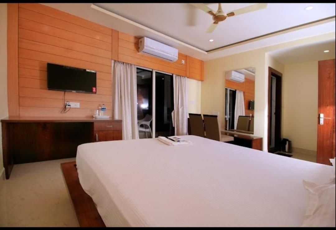 Prince Palace Hotel Jhargram ภายนอก รูปภาพ